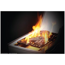 Napoleon Rogue XT 425 Natural Gas 3 Burner Grill with Infrared Side Burner RXT425SIBNK-1-AU hero image