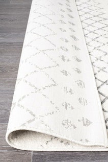 Rug Culture Oasis Large White Rug 400X80CM - OAS-454-WHT-400X80 hero image