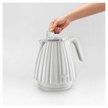 DeLonghi Ballerina Breakfast Pack Two Slice Opaline White KBD2001WCTD2003W hero image