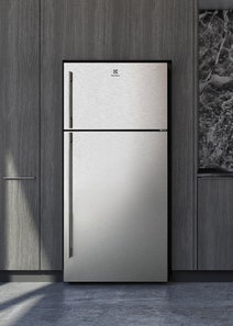 Electrolux 536L Top Mount Fridge ETE5407SB-R hero image