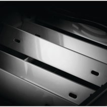 Napoleon Rogue SE 625 LPG Gas 5 Burner Grill with Infrared Side Burner RSE625RSIBPSS-1-AU hero image