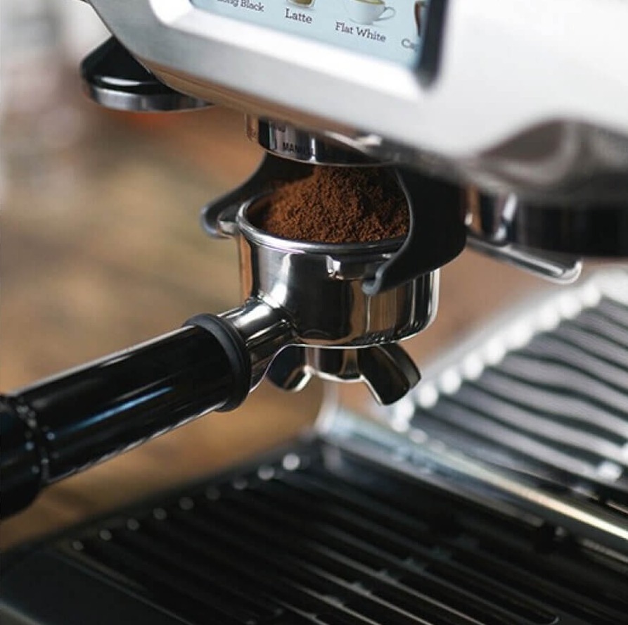 Making your own coffee using a manual espresso machine can be very rewarding.